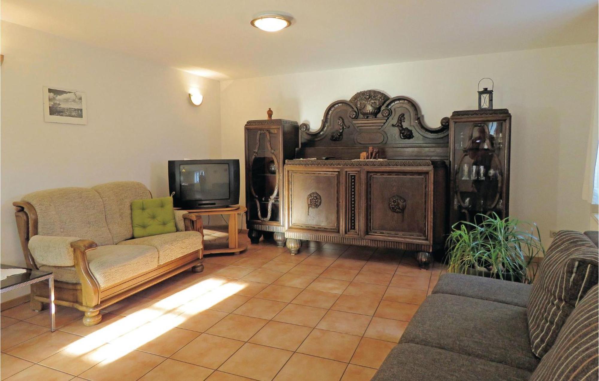 2 Bedroom Gorgeous Home In Hachenburg Exterior foto